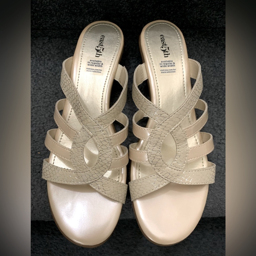 East 5th Women’s Pearl Cream Sandal Size 9